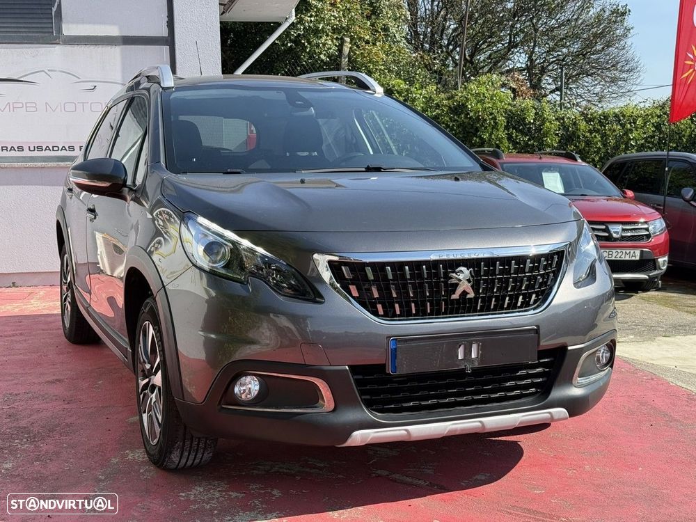 Peugeot 2008 1.2 PureTech Allure - 3