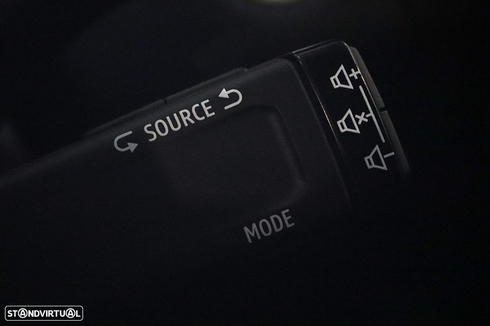 Renault Captur 1.0 TCe Techno — fotografia 19