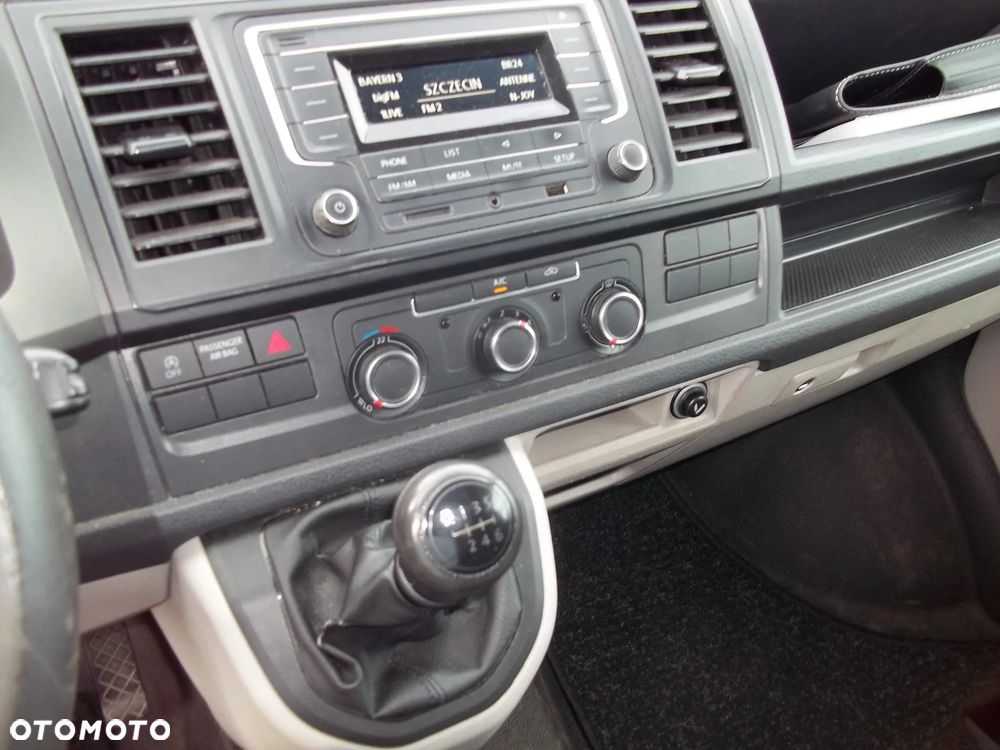 Volkswagen transporter T6 - 16