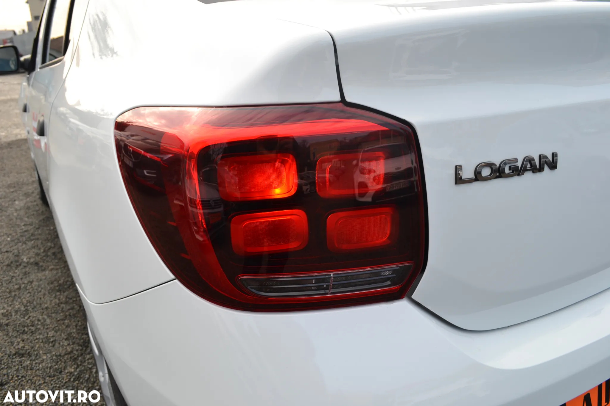 Dacia Logan ECO-G 100 MT5 Comfort - 31