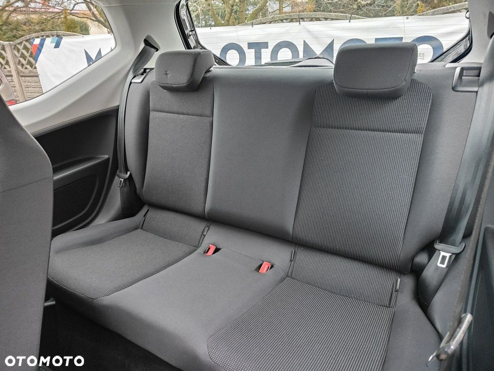 Volkswagen up! Standard - 23