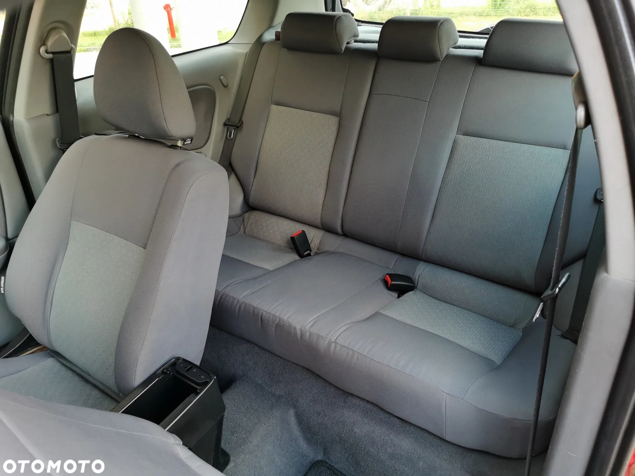 Nissan Almera II 1.5 dCi Visia + - 8