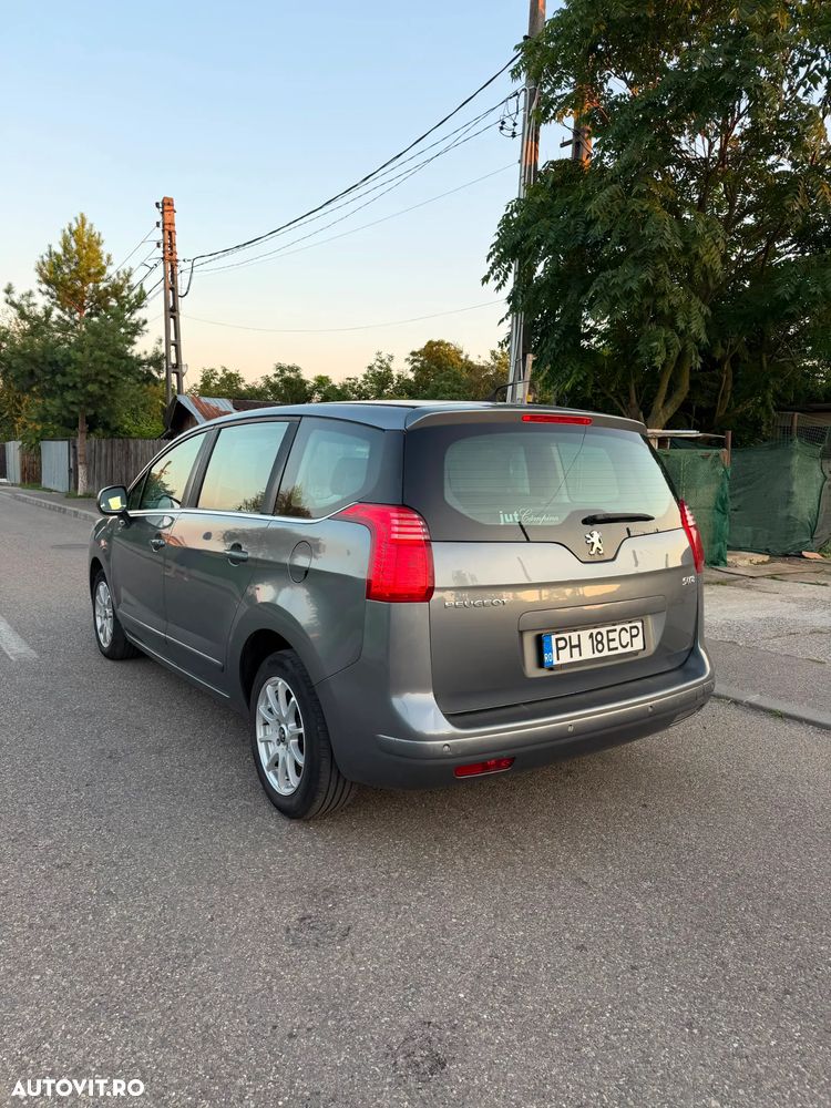 Peugeot 5008 - 3