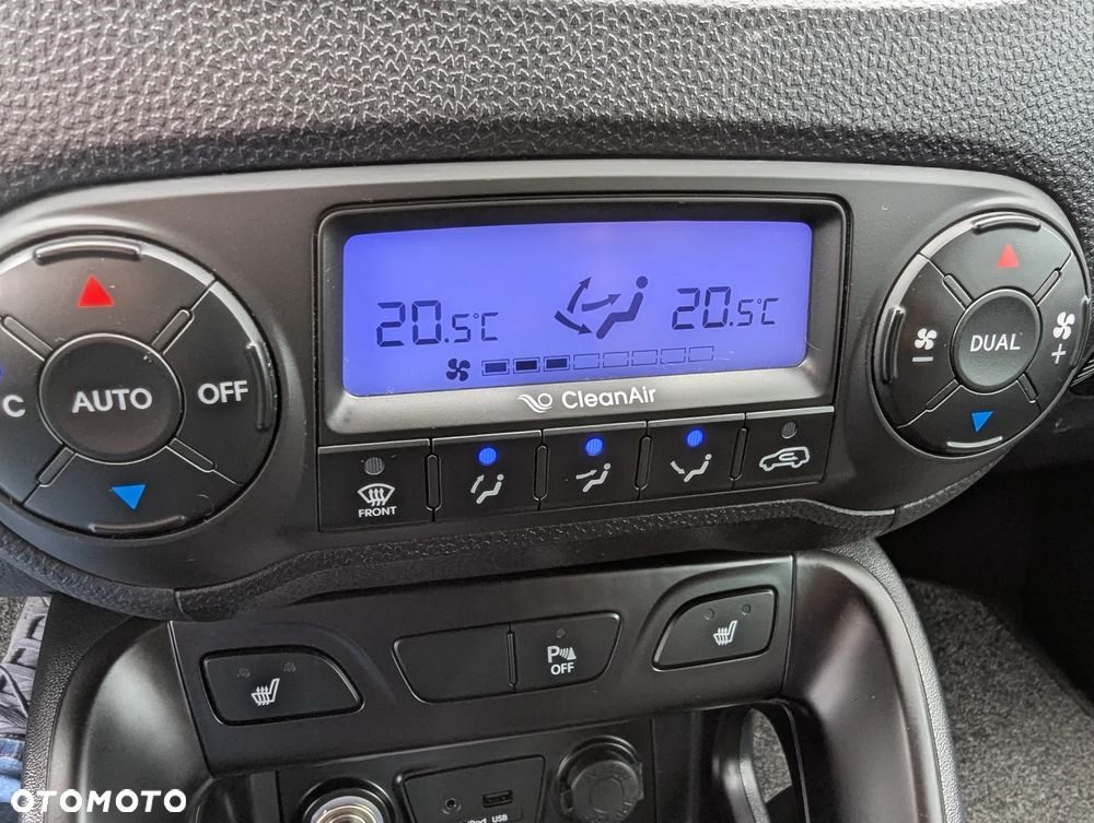 Hyundai ix35 2.0 CRDi 4WD Automatik Premium - 18
