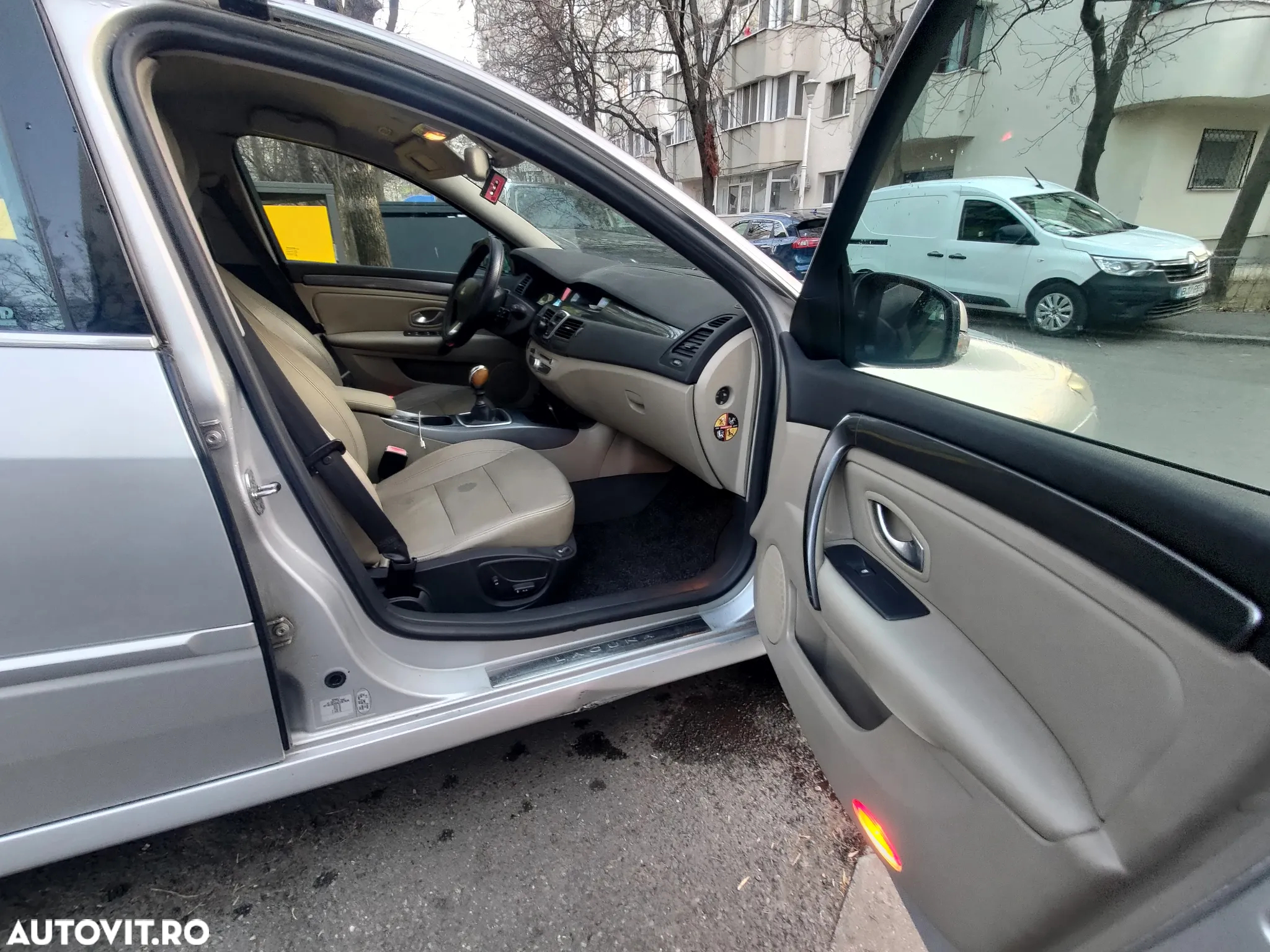 Renault Laguna - 8