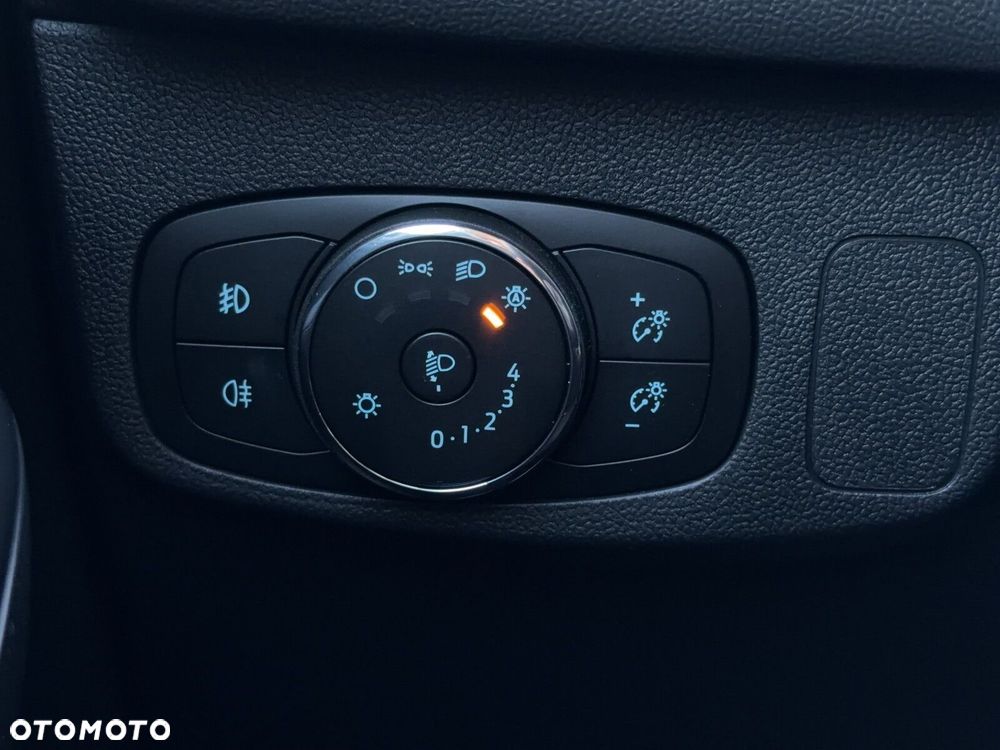 Ford Focus 1.0 EcoBoost ST-Line X - 27