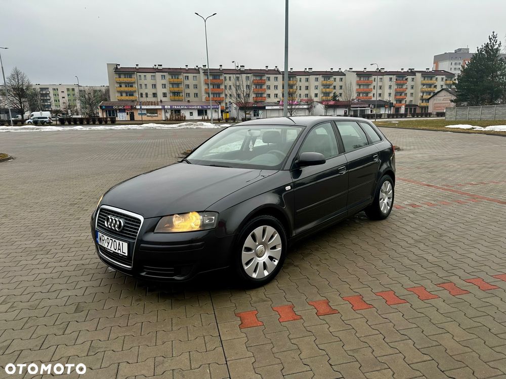 Audi A3 Sportback - 6