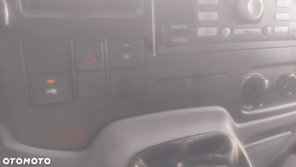 Ford TRANSIT NAPEND 4X4 WYCIĄGARKA POLSKI SALON 1 WŁASCICIEL BEZWYPADKOWY MAŁY PRZEBIEG - 12