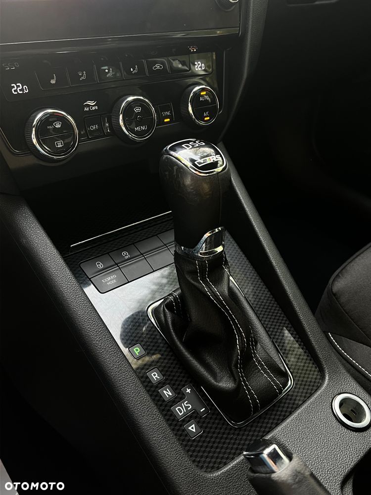 Skoda Octavia 2.0 TDI RS DSG - 24