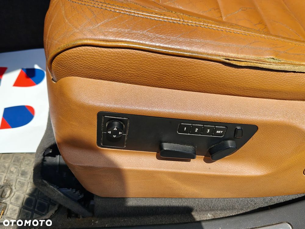 Volkswagen Touareg 4.2 V8 Automatik Exclusive Edition - 20