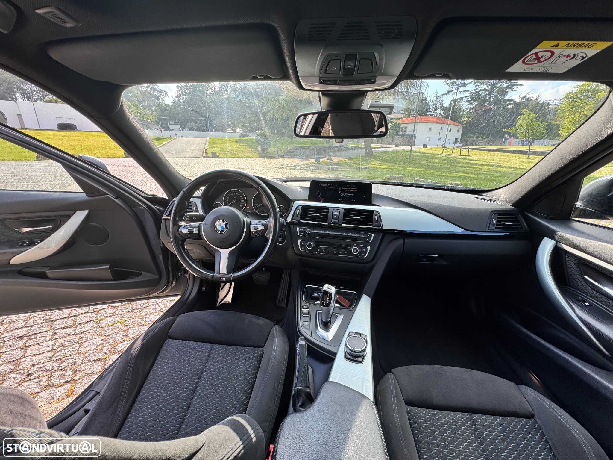 BMW 320 d Touring Auto Pack M - 17