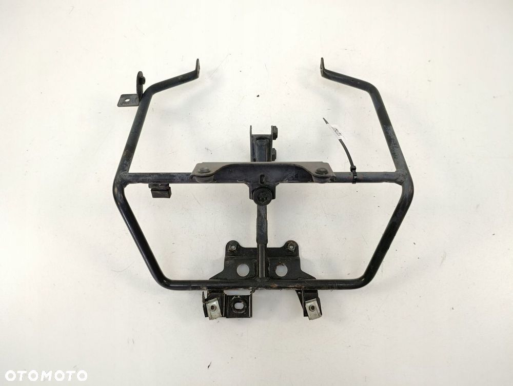 HONDA VARADERO 125 01-06 STELAŻ PRZÓD - 1