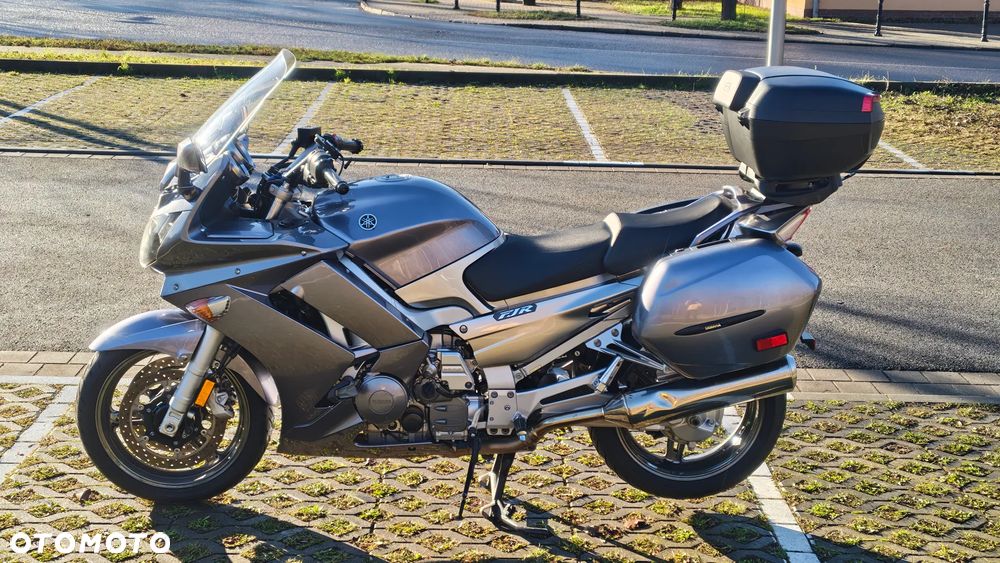 Yamaha FJR - 10