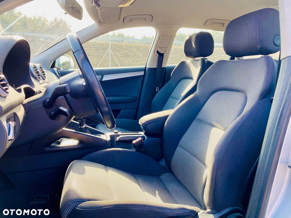 Audi A3 Sportback 1.4 TFSI Ambition - 27