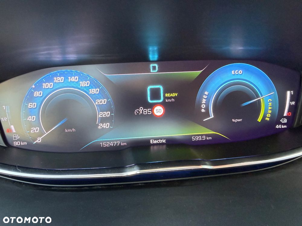 Peugeot 3008 1.6 PureTech Hybrid4 PHEV Allure S&S EAT8 - 17