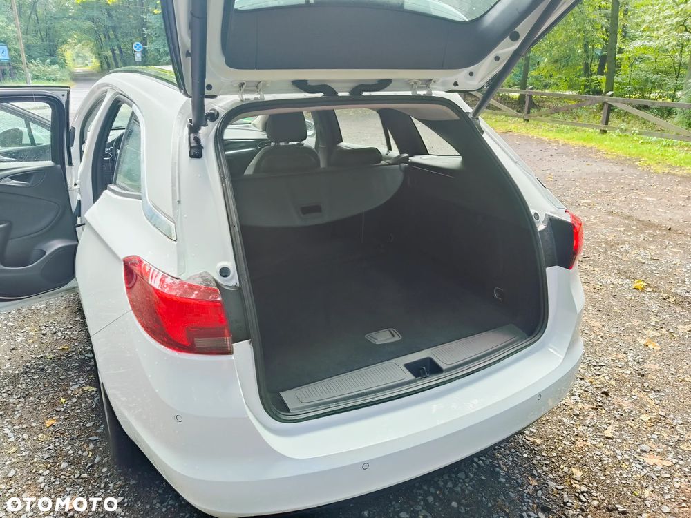 Opel Astra 1.4 Turbo Sports Tourer Innovation - 12
