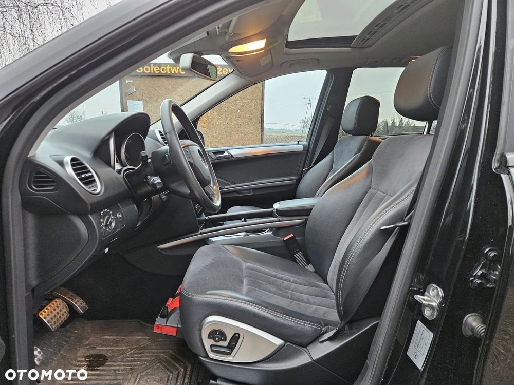 Mercedes-Benz ML - 27