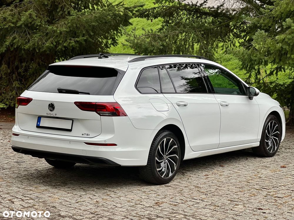 Volkswagen Golf 1.5 eTSI Life DSG - 18