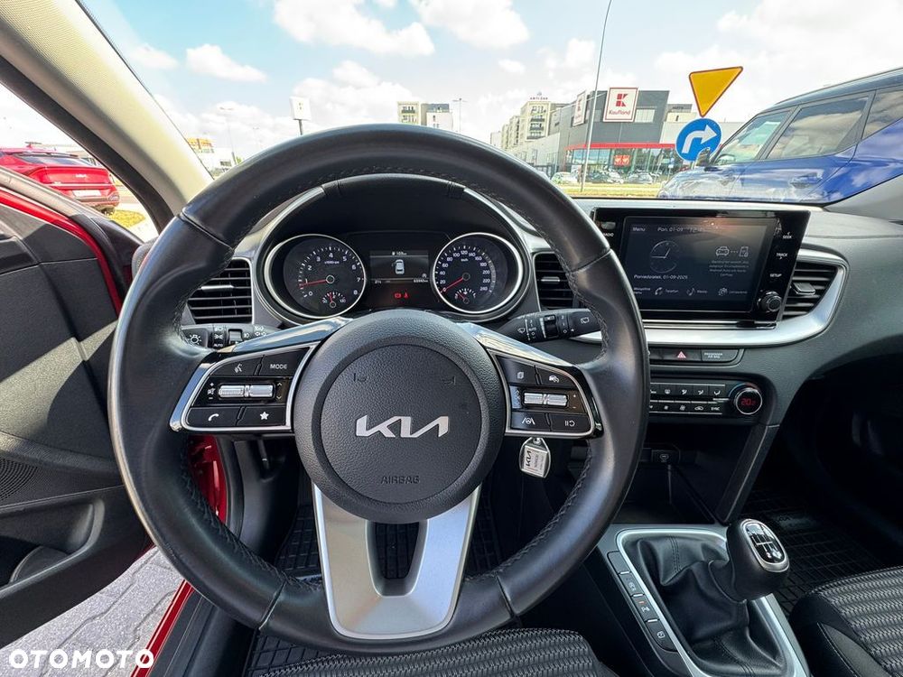 Kia Ceed 1.5 T-GDI M - 16