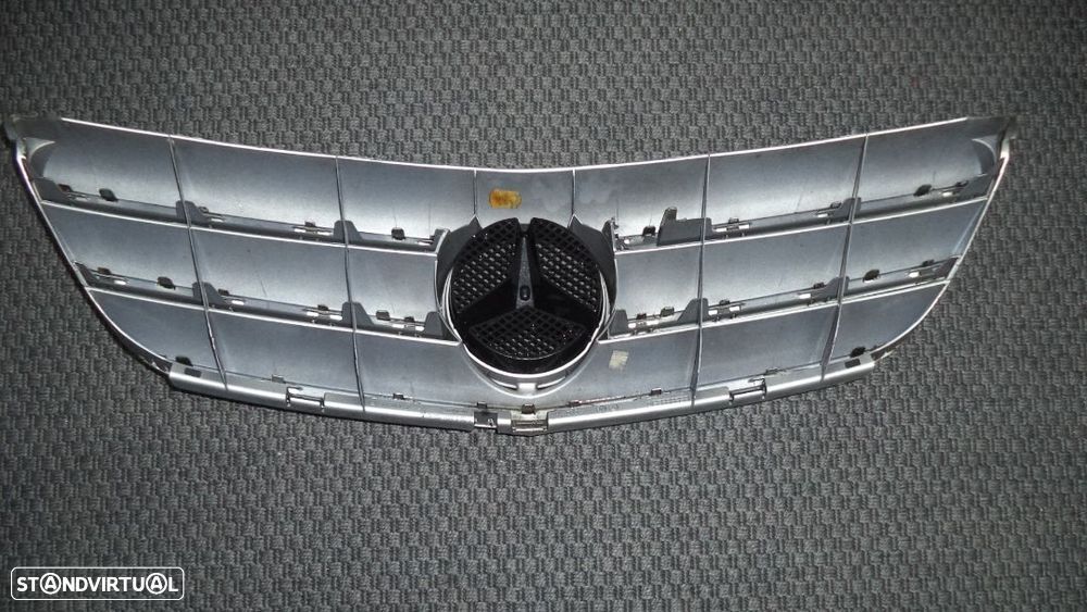 Grelha Mercedes class B ano 2010 original ref ,A 169 880 08 83 - 2