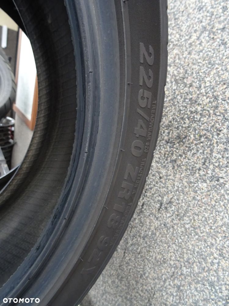 225/40/ZR18 92Y Kumho Ecsta PS71 - 7