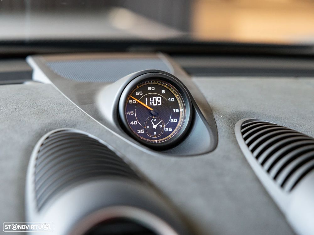 Porsche 718 Spyder - 45