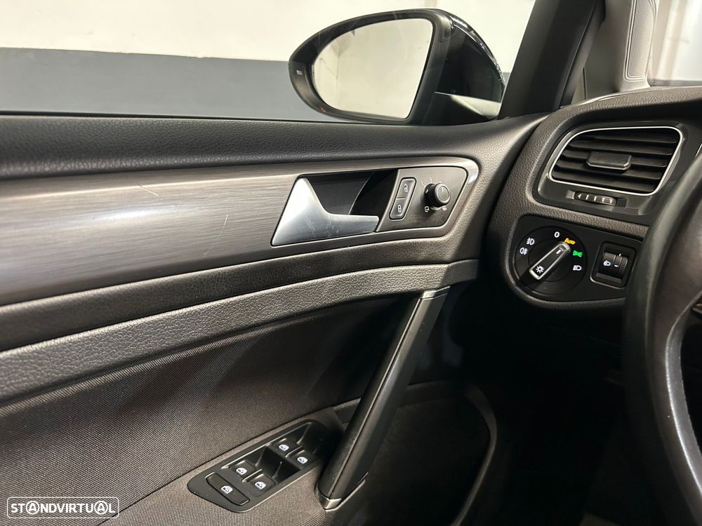 VW Golf Variant 1.6 TDi Confortline - 38