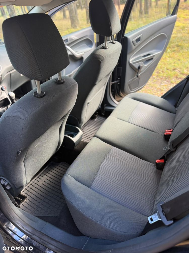 Ford Fiesta - 19