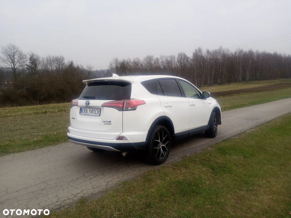 Toyota RAV4 ver-2-5-hybrid-executive-4x2 - 5