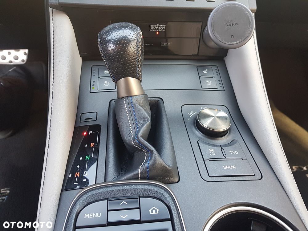 Lexus RC F Prestige - 26