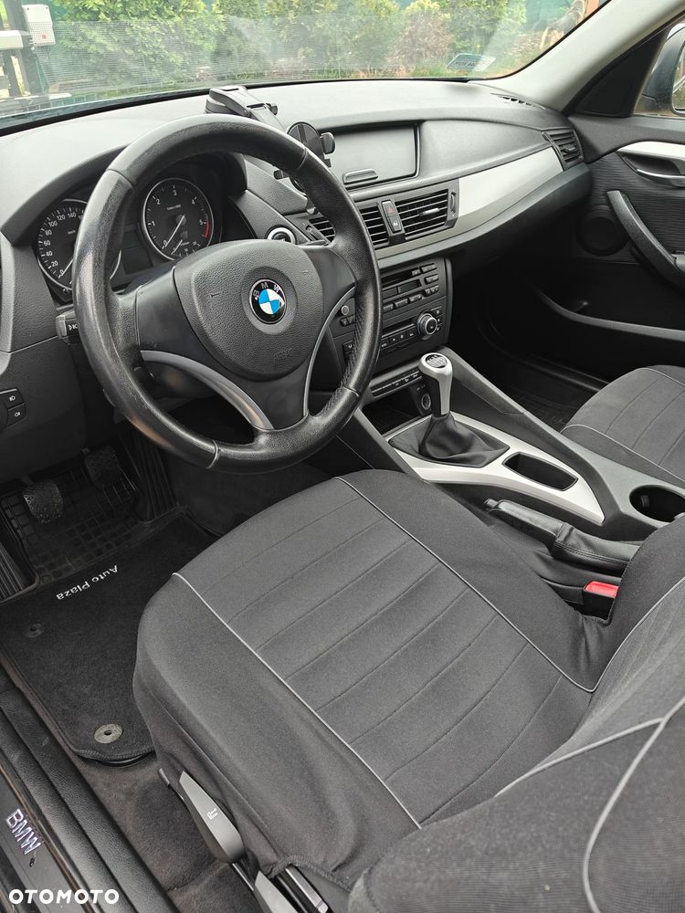 BMW X1 xDrive18d - 8