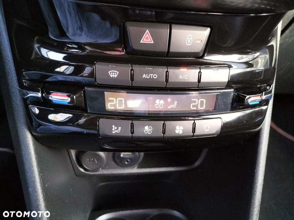 Peugeot 2008 PureTech 110 Stop&Start GT-Line Edition - 25