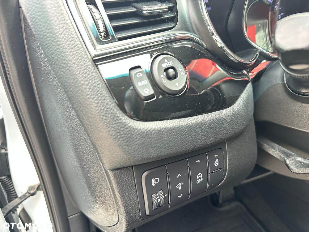 Kia Ceed 1.6 GDI ISG Vision - 17