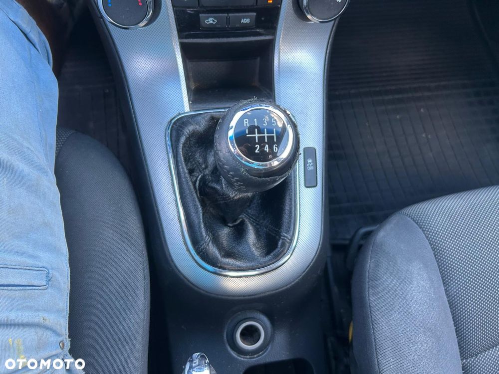 Chevrolet Cruze 2.0 D LT - 25
