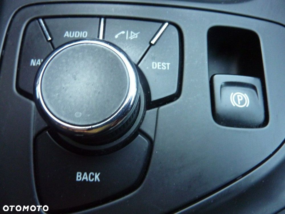 Opel Insignia - 29