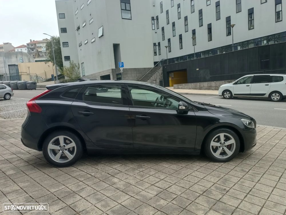Volvo V40 1.6 D2 Momentum - 6