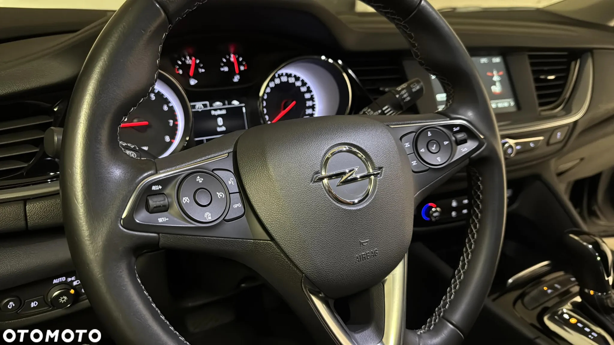 Opel Insignia Grand Sport 1.5 Direct InjectionTurbo Business Innovation - 25