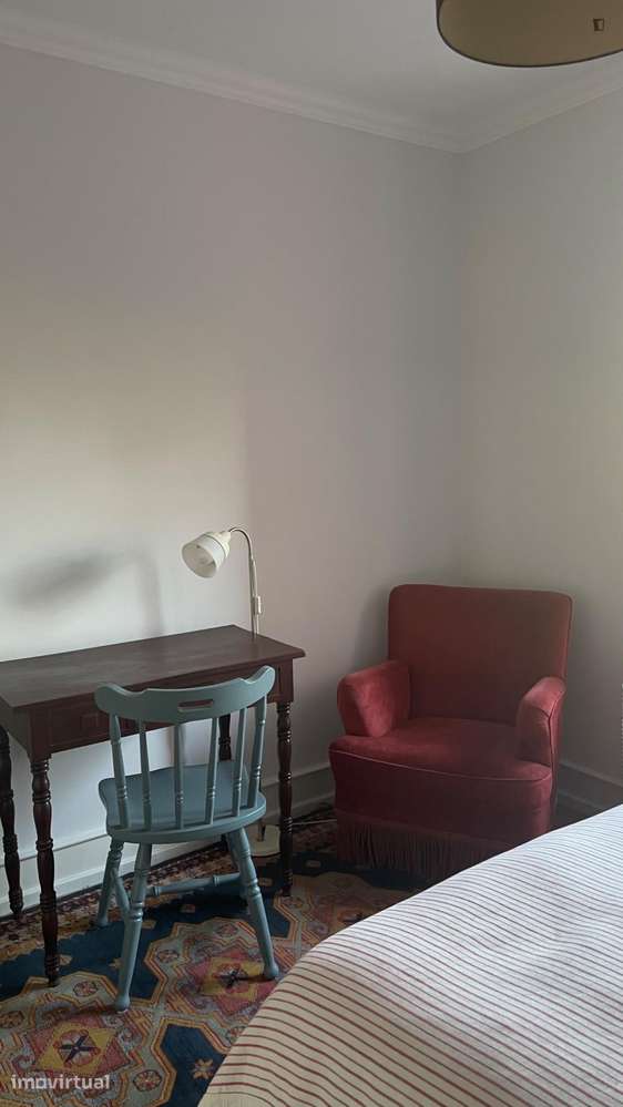 Quarto - localizado em Roma-Areeiro Lisbon - Grande imagem: 5/9