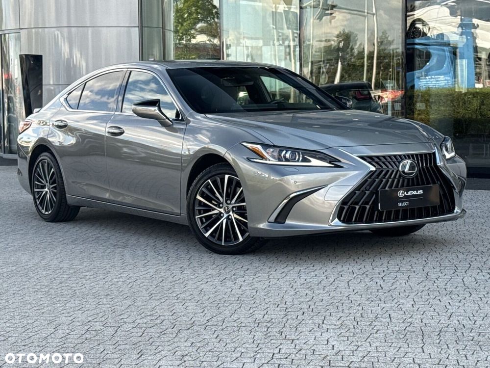 Lexus ES 300h Business Edition - 28
