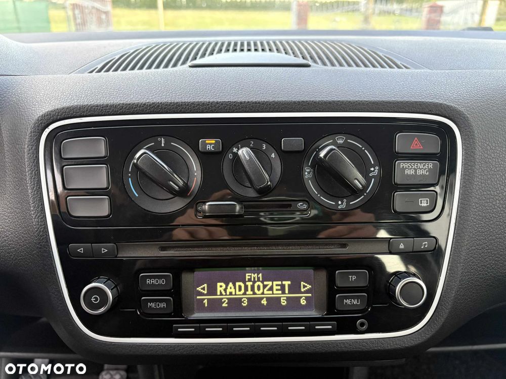 Volkswagen up! - 5
