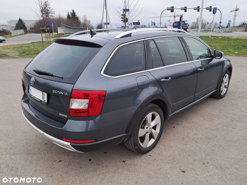 Skoda Octavia 2.0 TDI 4x4 Scout - 13