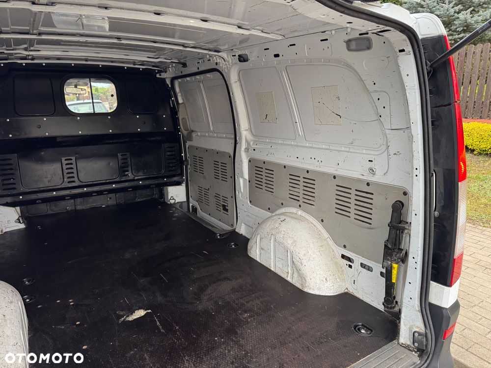 Mercedes-Benz Vito - 22