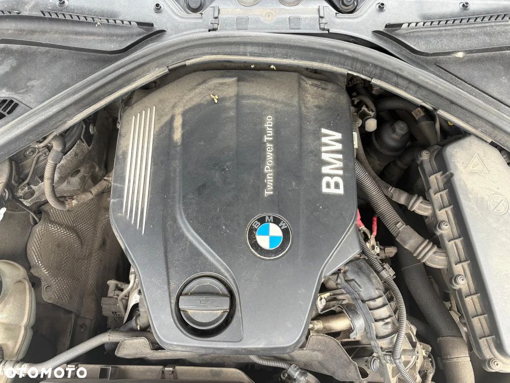 BMW Seria 3 320d M Sport - 5