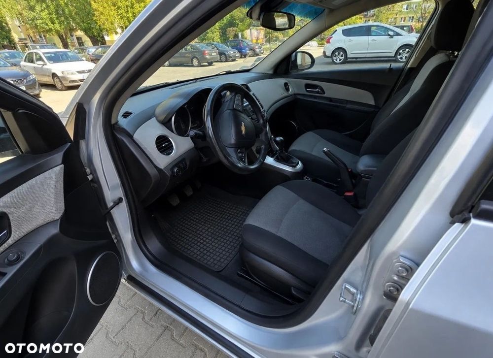 Chevrolet Cruze - 3