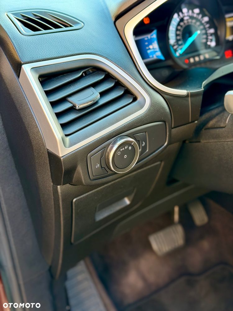 Ford Edge - 9