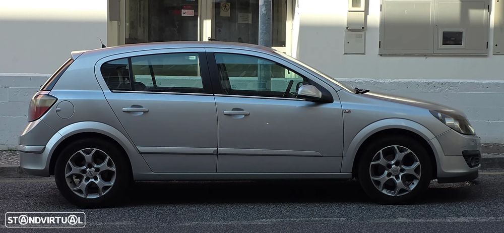 Opel Astra 1.3 CDTI Cosmo - 2