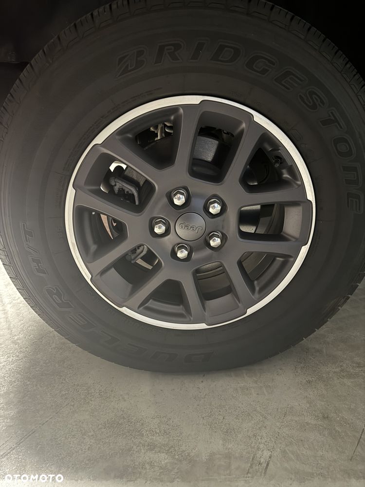 Jeep Wrangler Unlimited GME 2.0 Turbo Sahara - 29