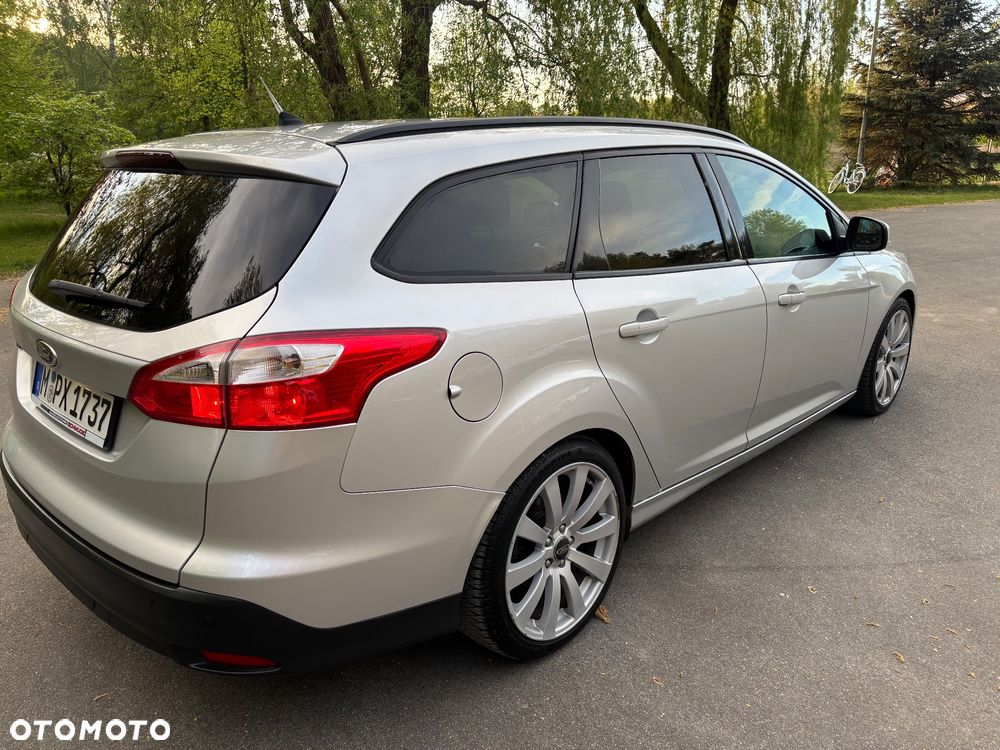 Ford Focus 1.6 TDCi DPF Start-Stopp-System SYNC Edition - 5