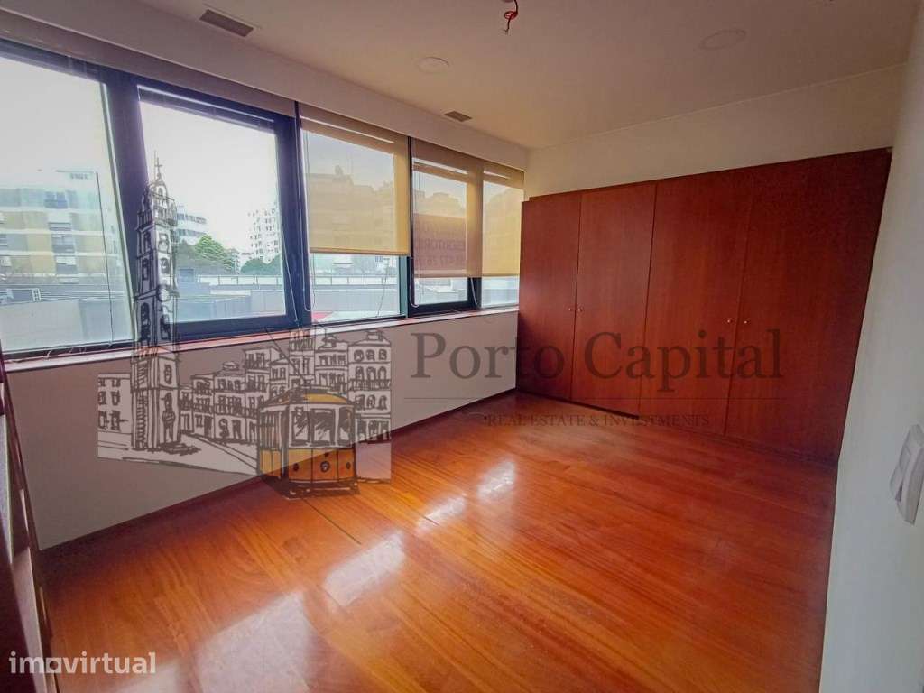Escritório para Arrendamento - Edifício Capitólio - Grande imagem: 2/30