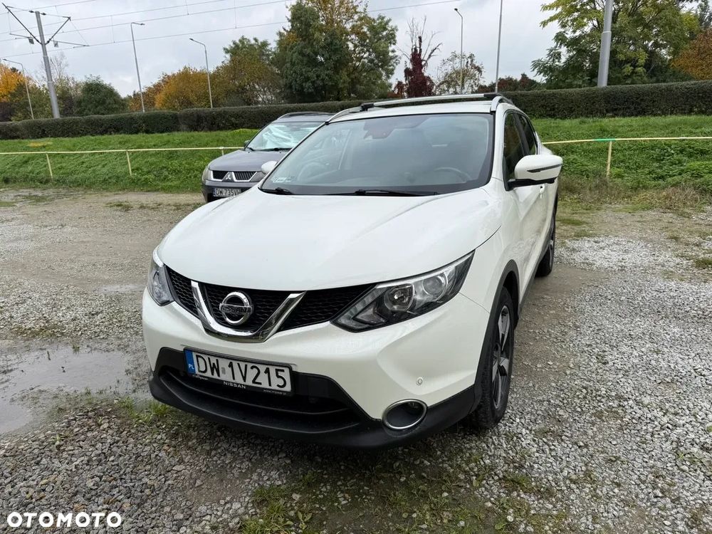Nissan Qashqai 1.2 DIG-T N-Connecta EU6 - 2